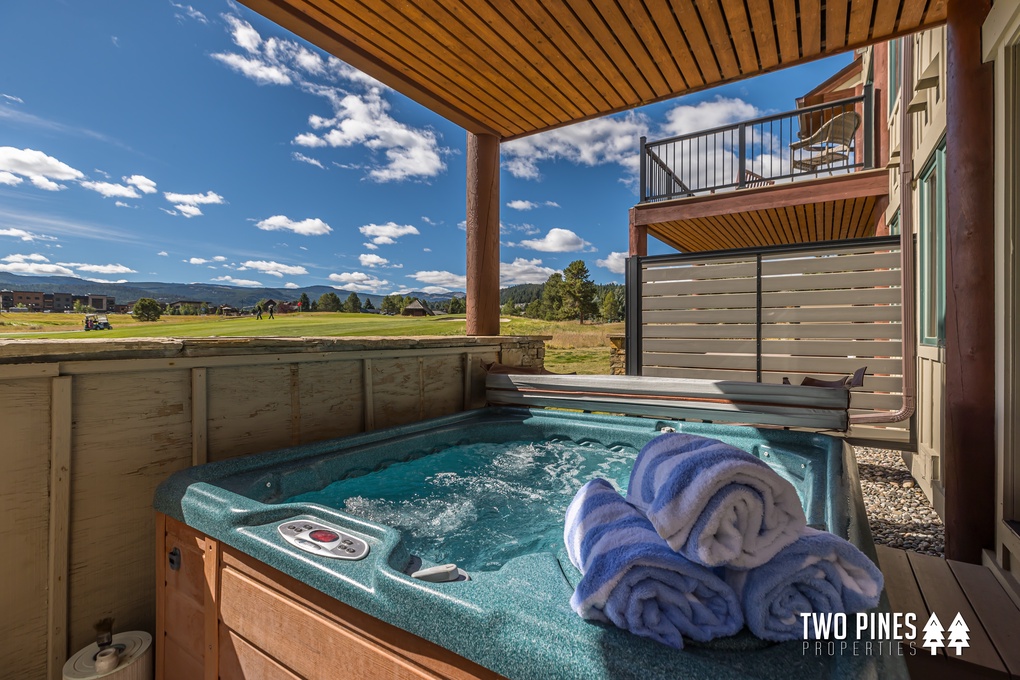Private Hot Tub with View of Mountains, Golf Course
