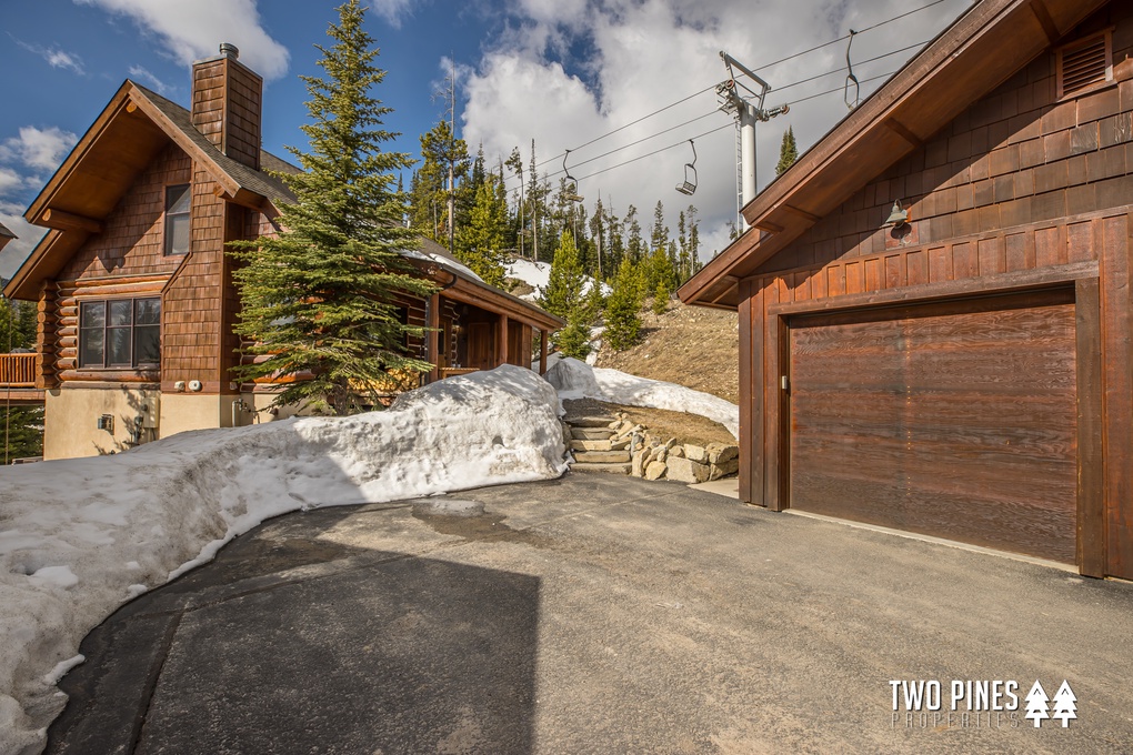 Detached Garage to the Right of the Cabin