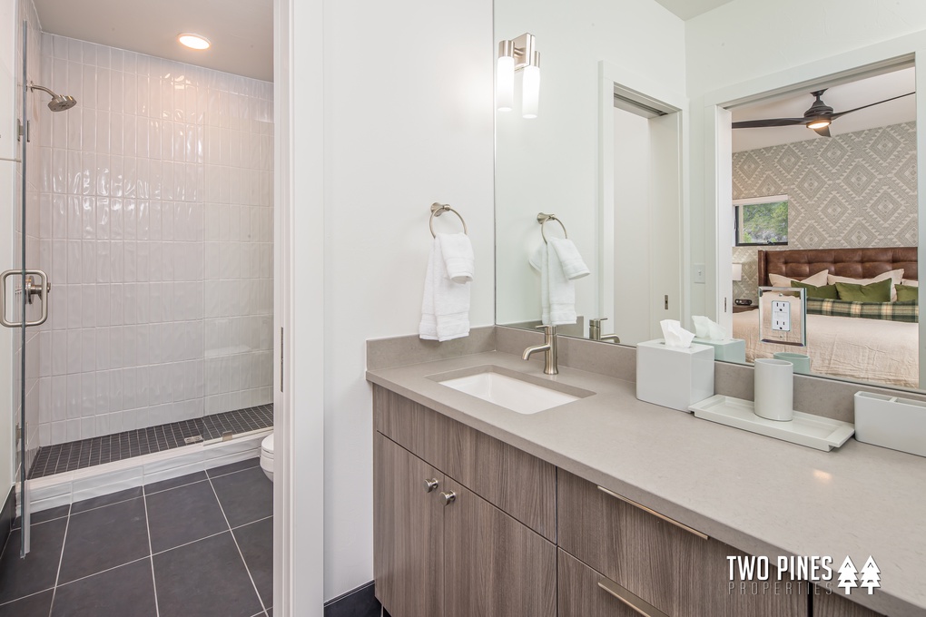 Primary En Suite Bathroom with Dual Vanity & Walk-In Shower