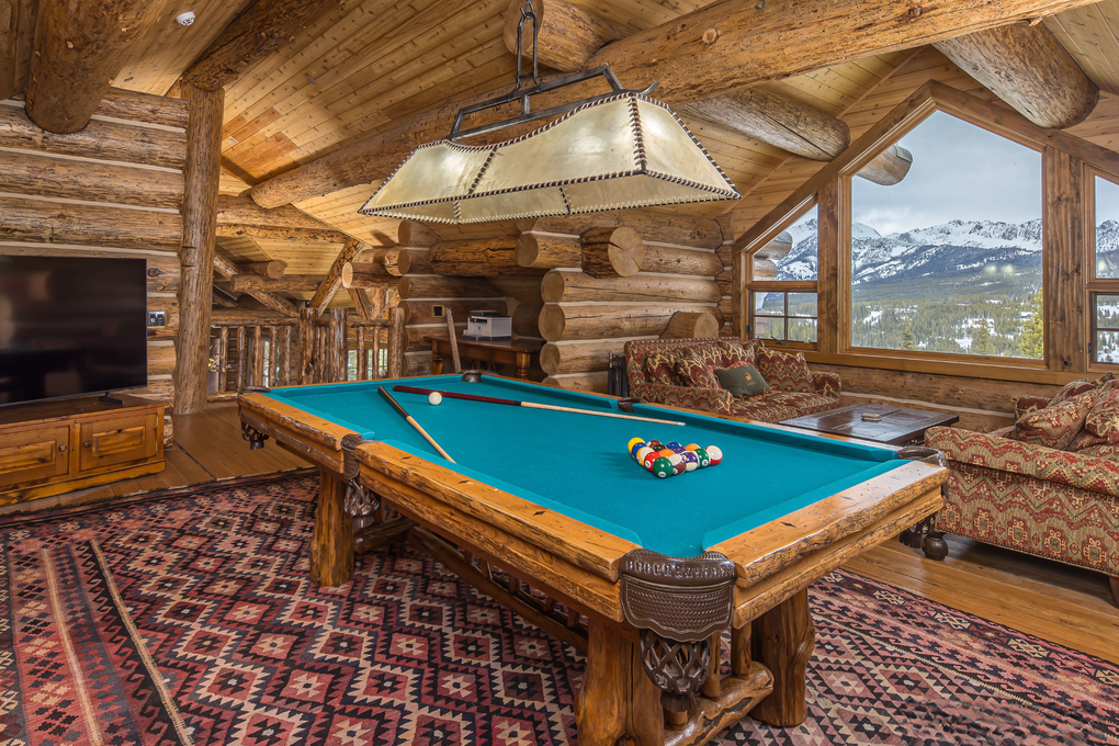 Upstairs Den/Game Room