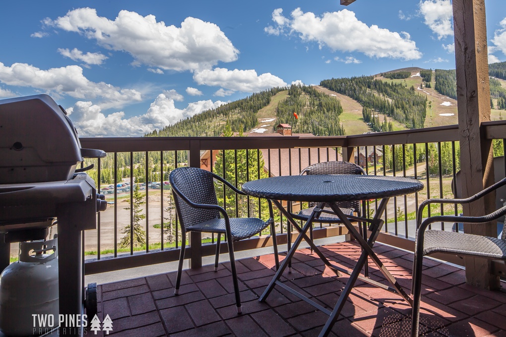 Front Porch with Scenic Views & Gas Grill