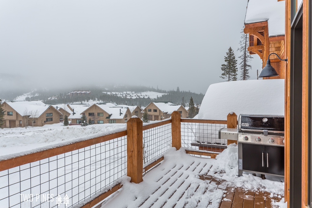 Private Deck with Grill