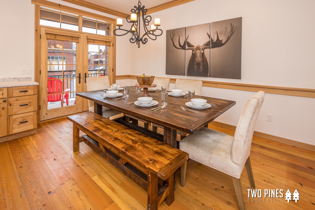 Dining Area with Table Seating for 8