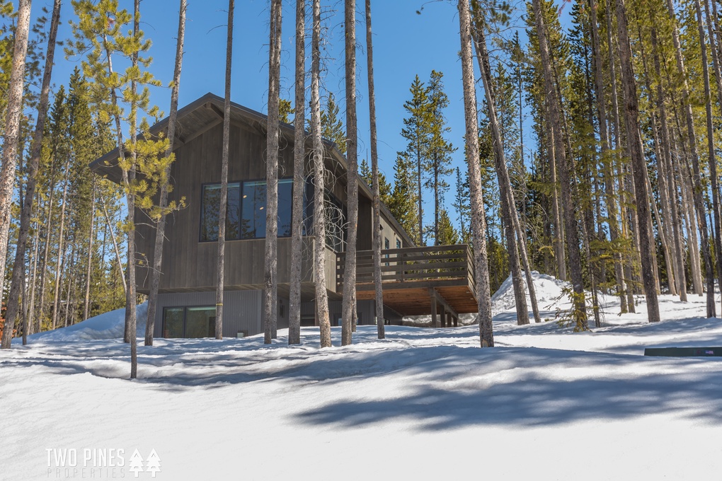 Lake Cabin 11