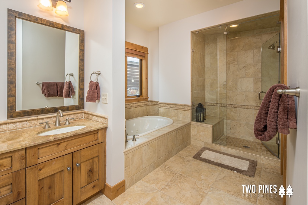 En Suite with Soaking Tub