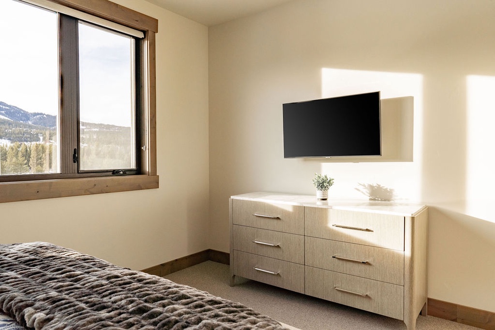 King Bedroom