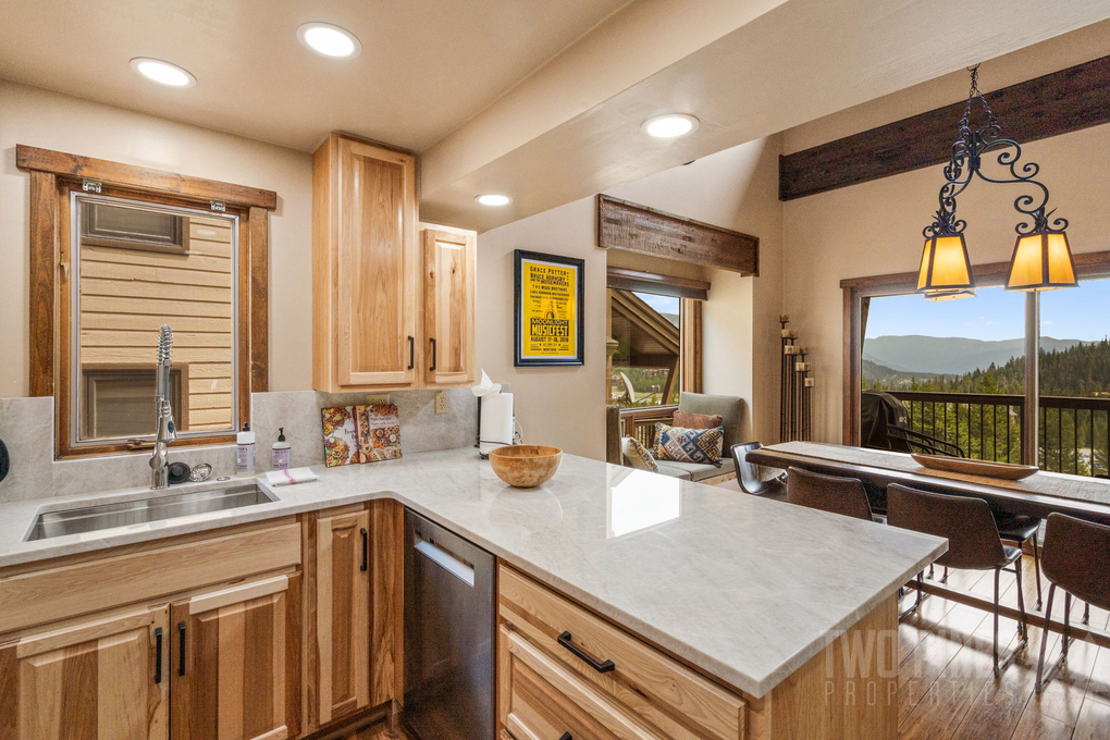 Newly Renovated Kitchen