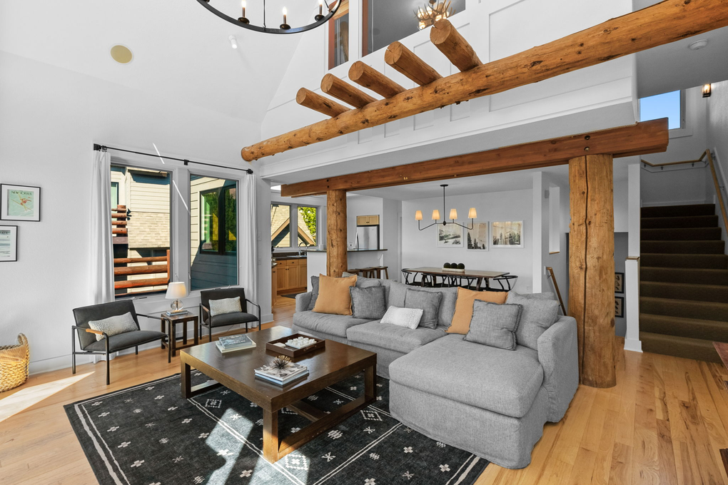 Spacious Living Room