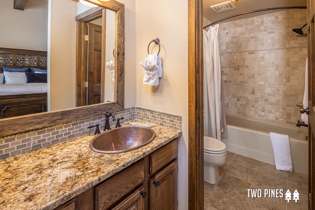 Single Vanity Full Bathroom with Tub/Shower Combo