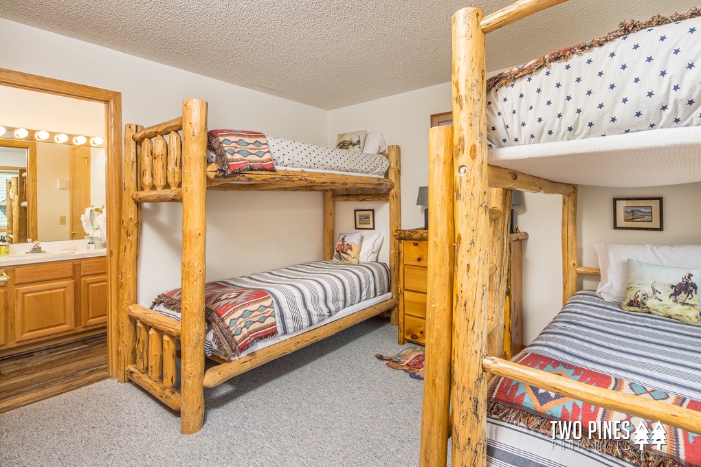 Bunk Room with Two Twin-Over-Twin Bunks