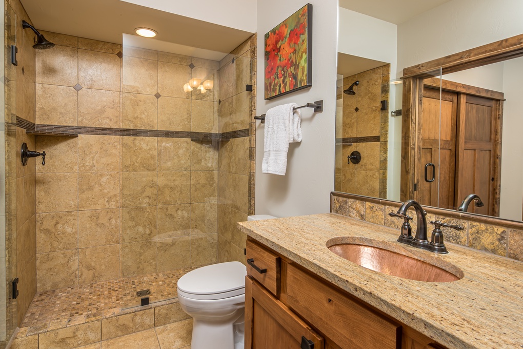 Downstairs Shared Full-Bath