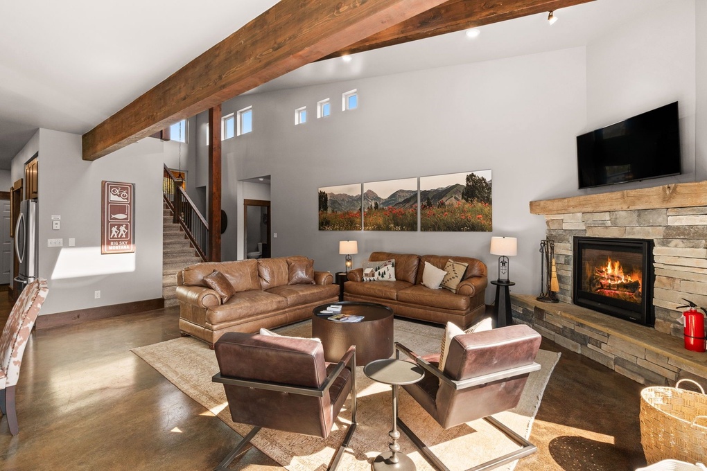 Spacious Living Room