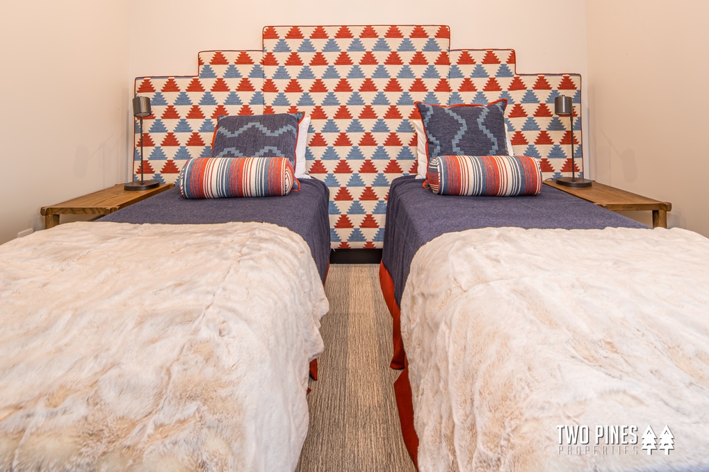 King Bedroom (king can be converted to two twins)