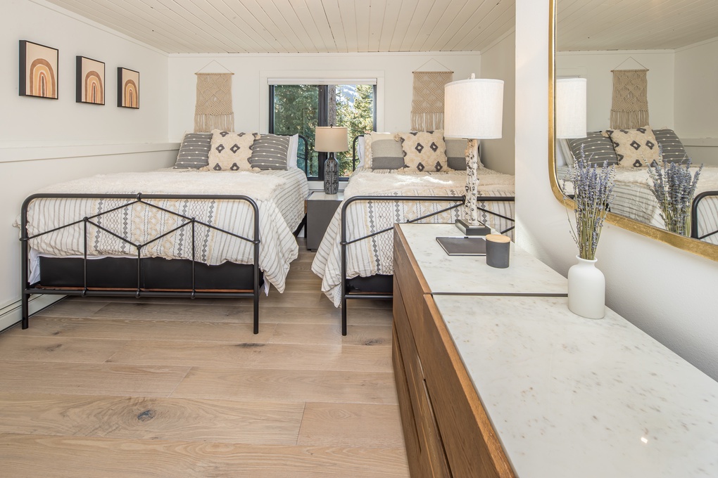 Second Guest Bedroom with 2 Queen Beds