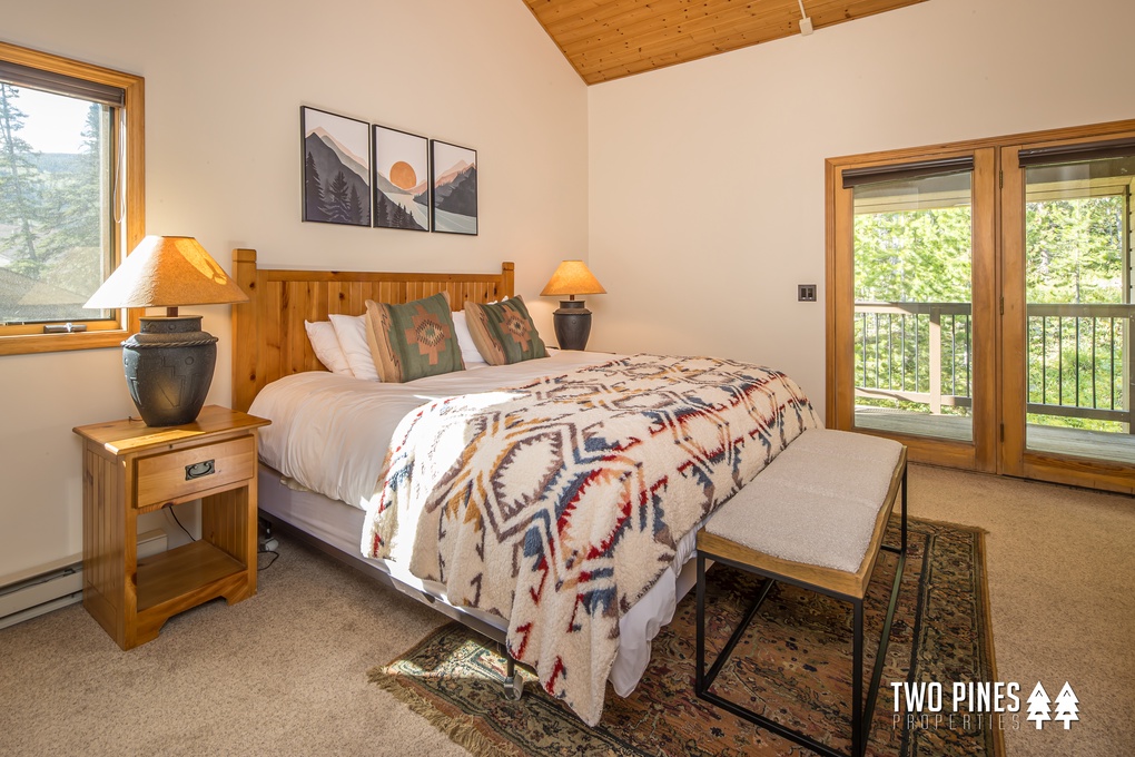 King Bedroom with En-Suite and Balcony Access