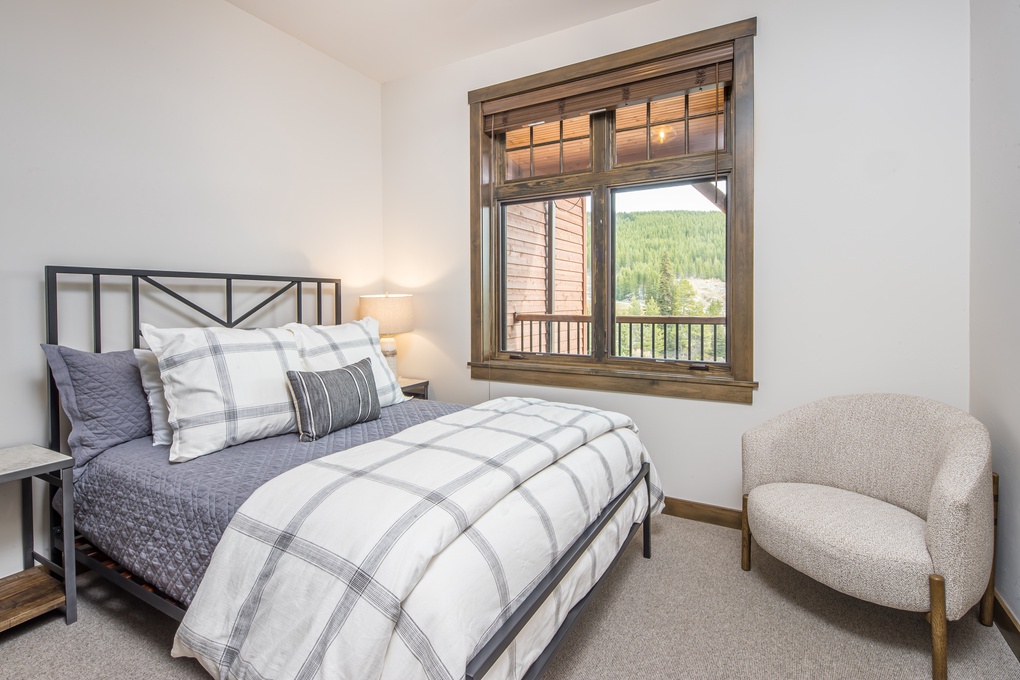 2nd Guest Bedroom with Queen Bed