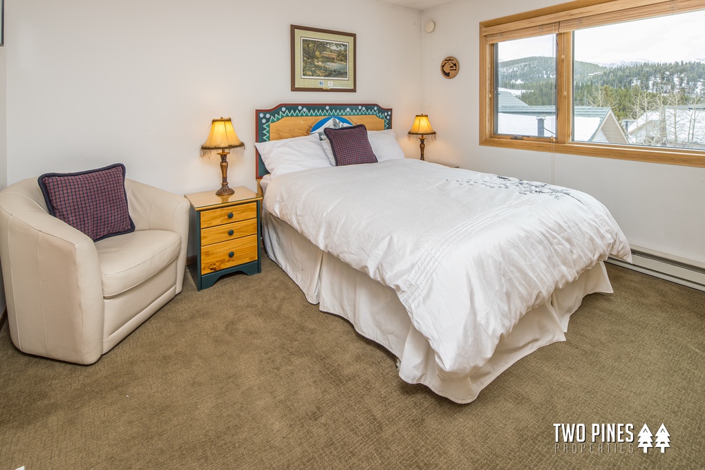 Guest Bedroom with Queen Bed