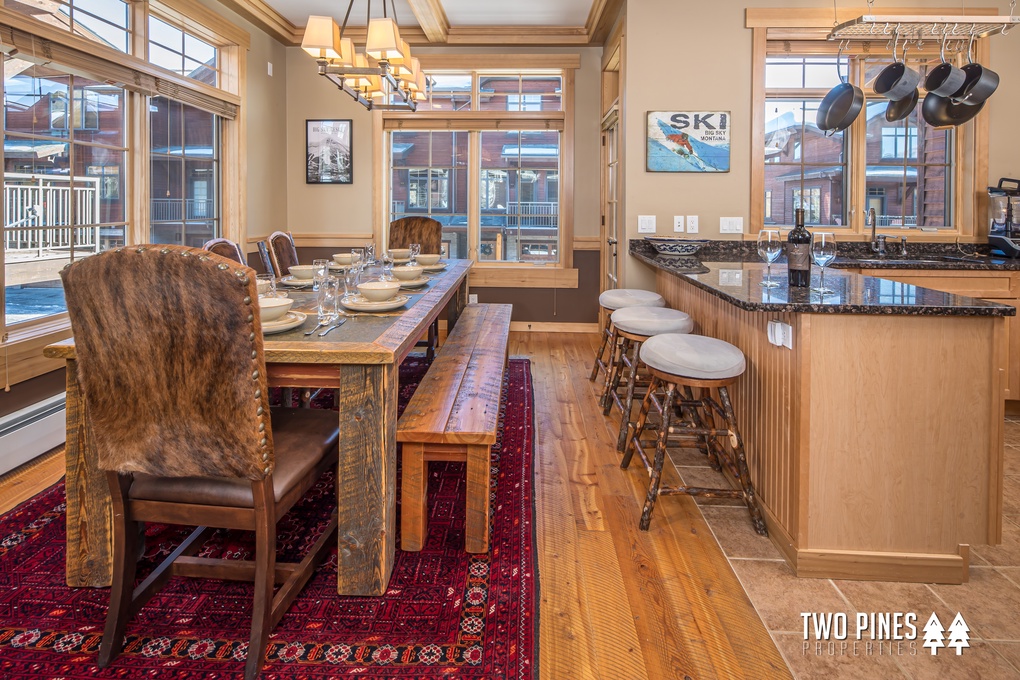 Dining Area to Seat 8