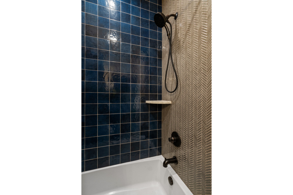 Guest Bedroom 1 with Queen Bed and En-Suite Full Bath (third floor)