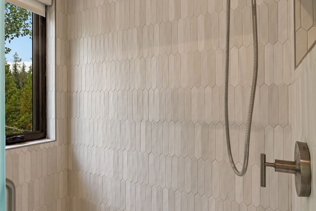 Jr. Primary Walk-in Shower