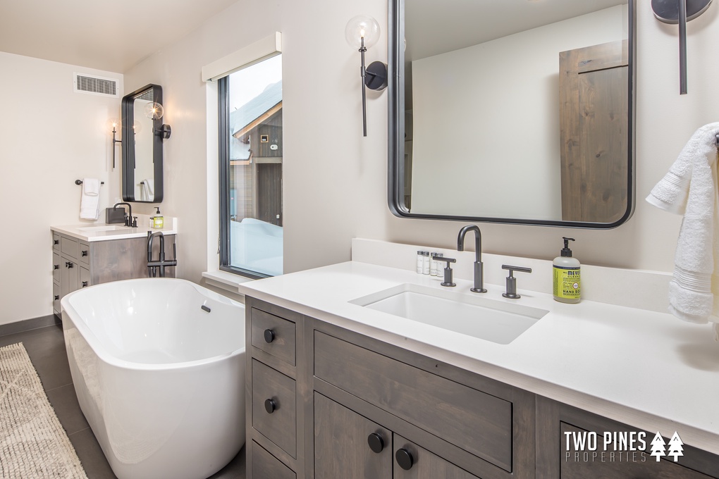 En Suite with Soaking Tub and Walk-in Shower