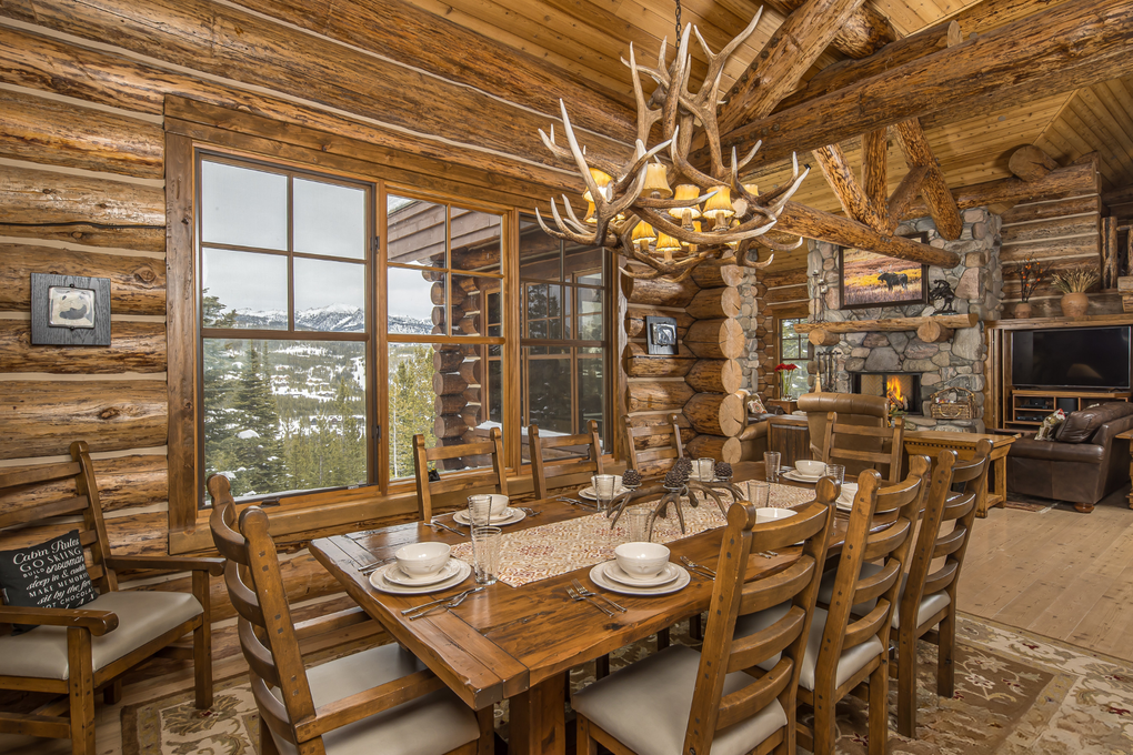 Spacious Dining Room