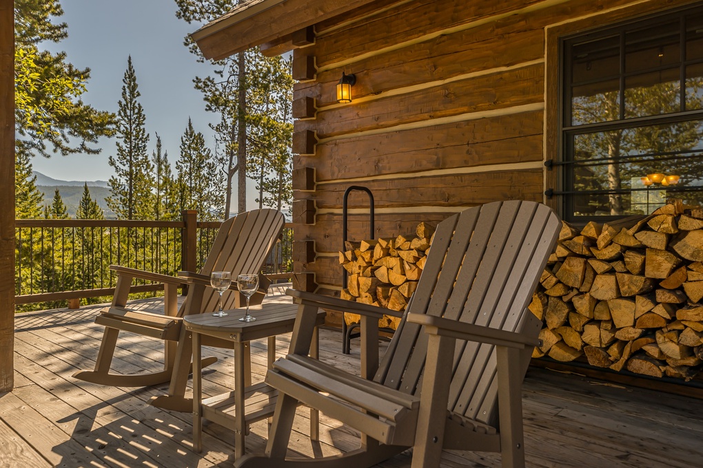 Private Front Porch