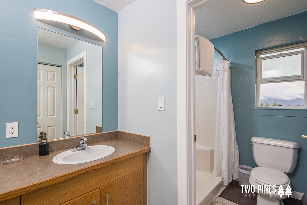 Primary ensuite Bathroom