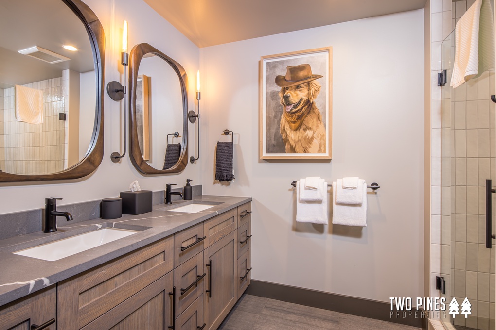 Dual Vanity