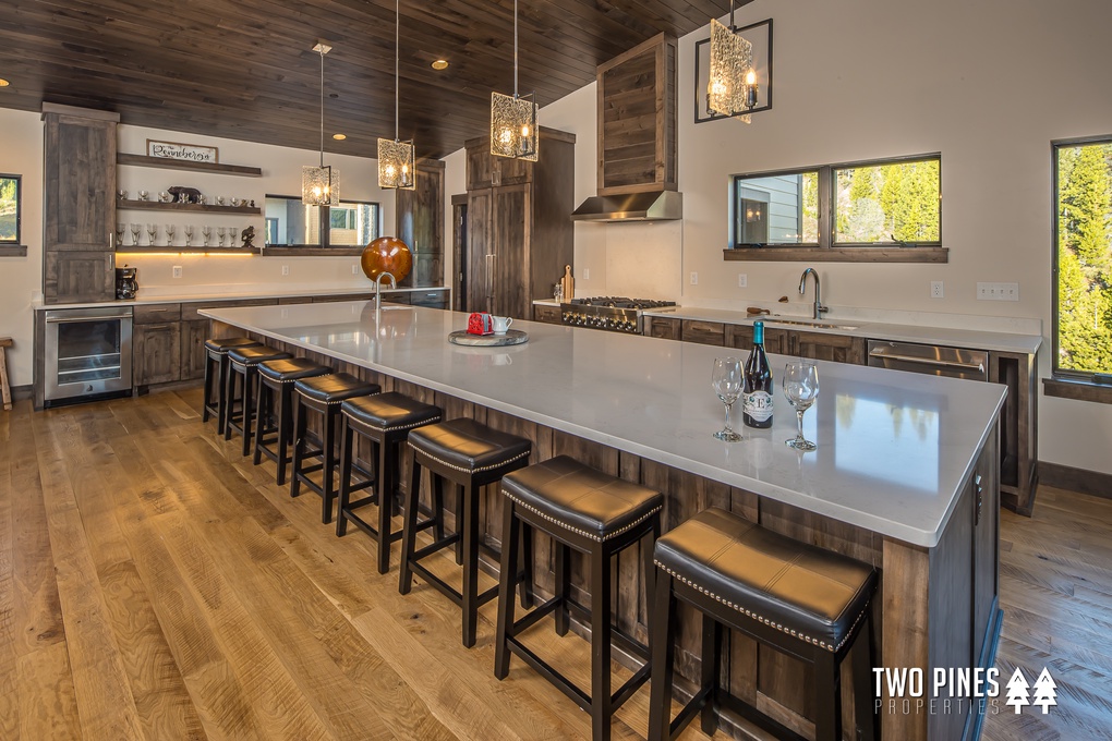 Bar Seating for 8