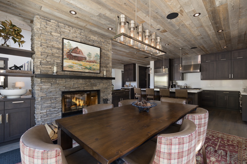 Dining Room, Seating for 6 with 4 Add. Bar Seating