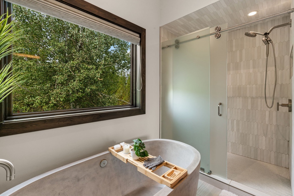 Jr. Primary Dedicated Bathroom