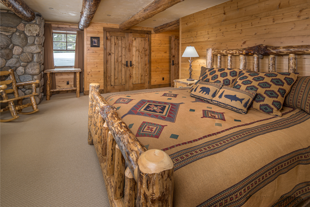 Downstairs Guest Bedroom 2
