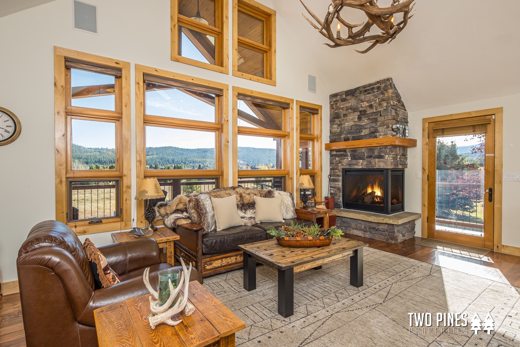 Great Room With Cozy Fireplace