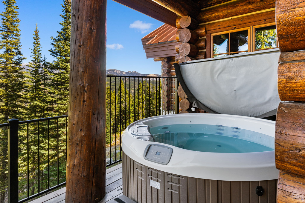 Private Hot Tub