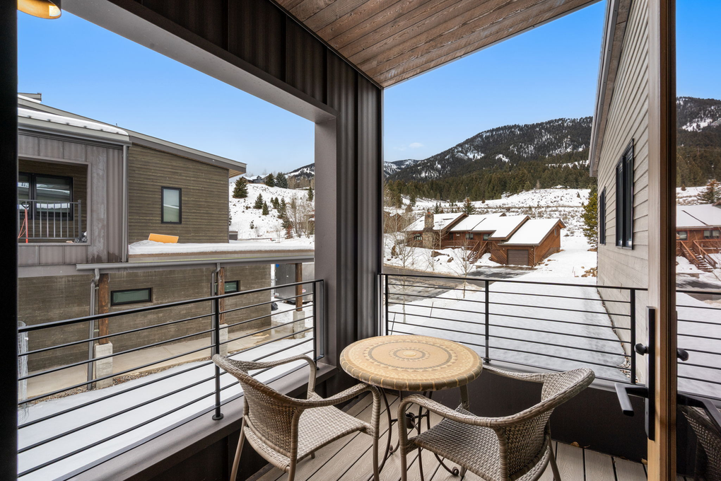 Second Floor Den Balcony