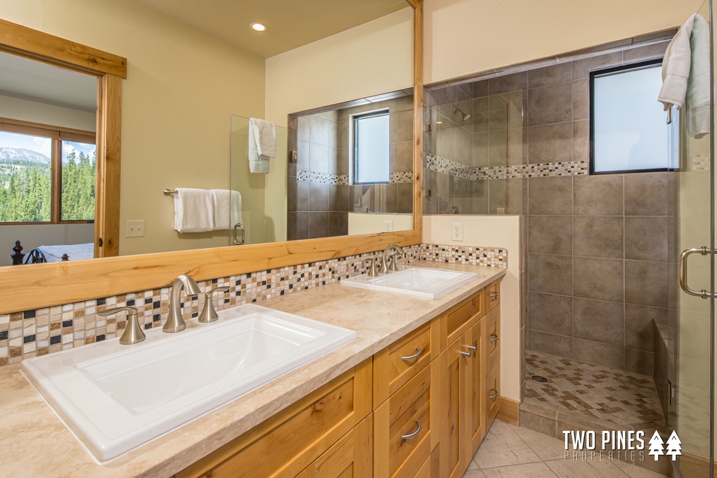 Primary Ensuite Bathroom