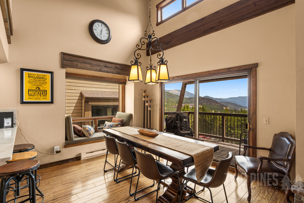 Open Dining Area, Grill on Front Deck