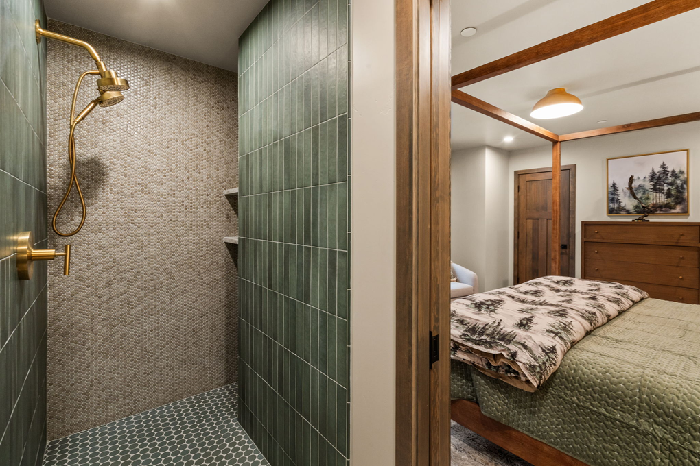 Primary En-Suite with Dual Vanity and Walk-in Shower