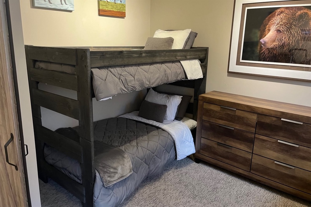 Bunk Room with Twin over Twin Bunk Bed