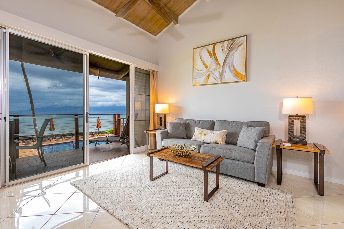 Hale Kai 216 — 1BR Studio, Steps to the Ocean