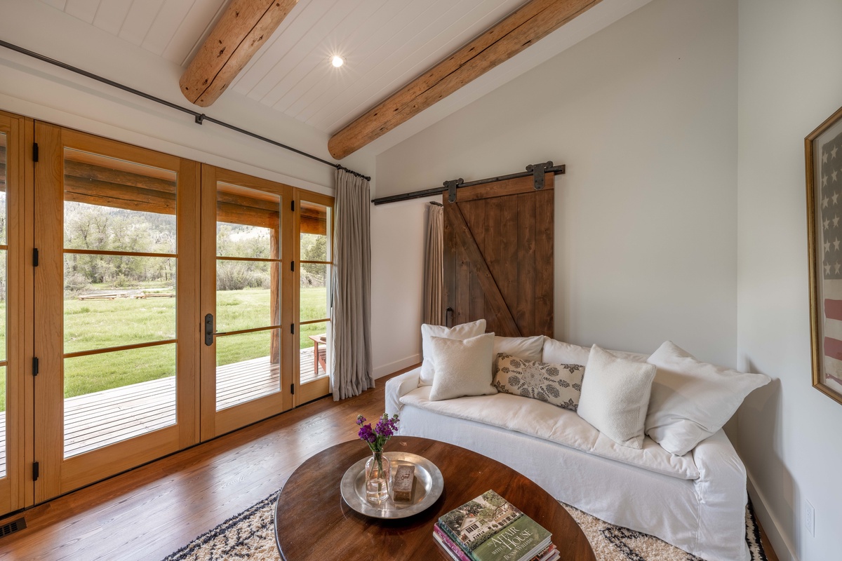 Fish Creek Retreat — Den