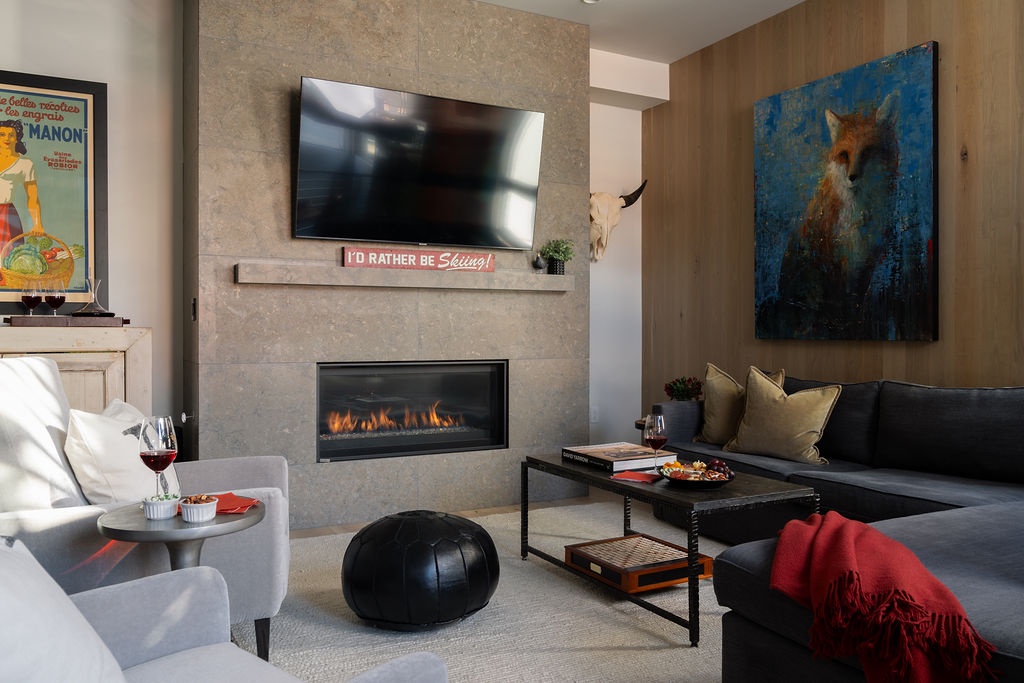 Glenwood 12 — Great Room / TV Area