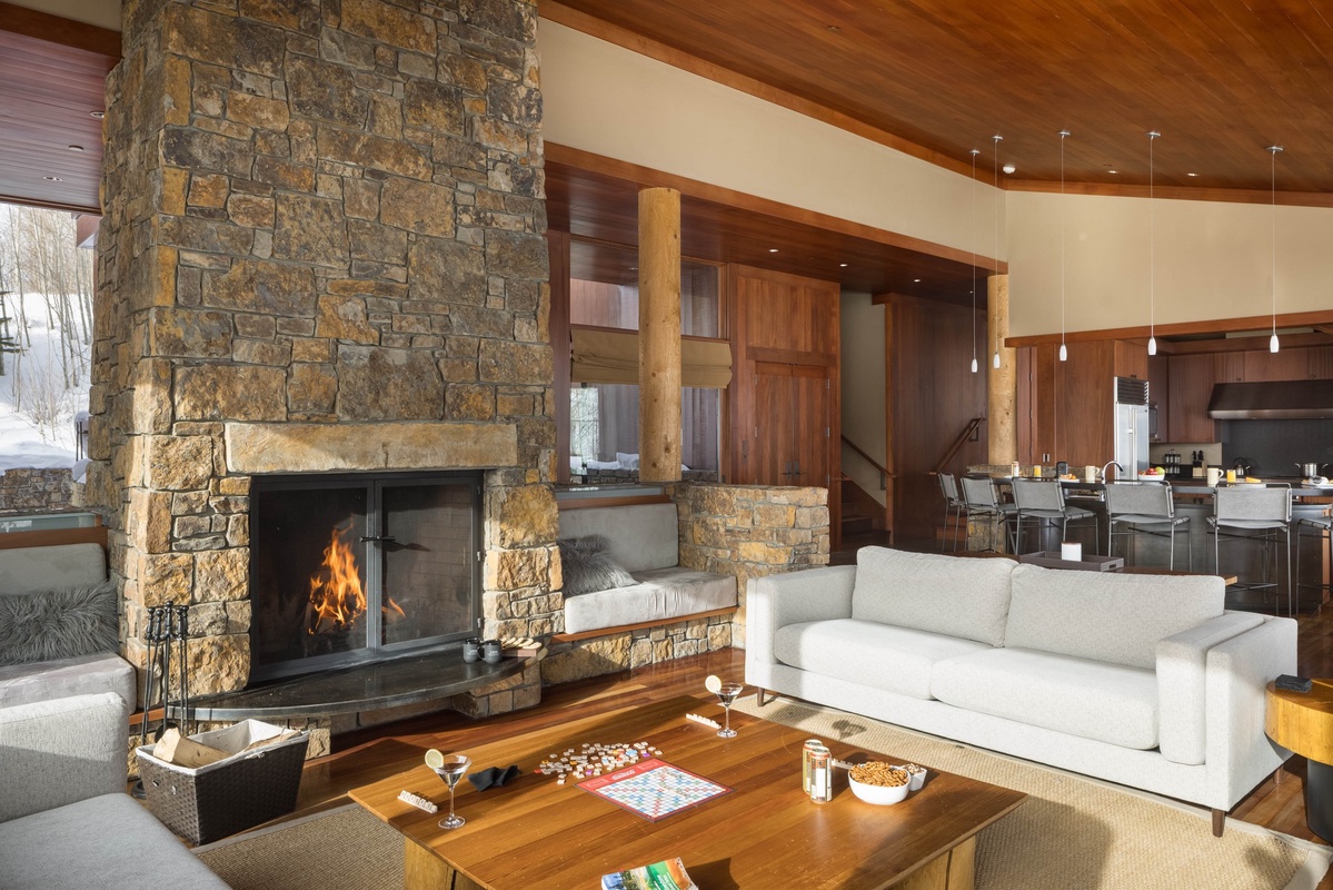 The Lookout — Kitchen, Dining & Great Room