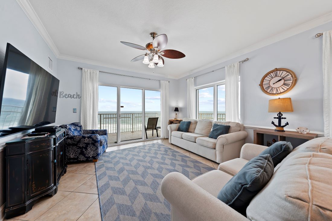 Crystal Shores West 208