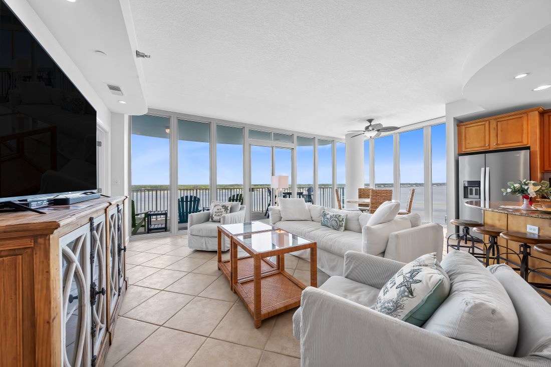 Lagoon Tower 902