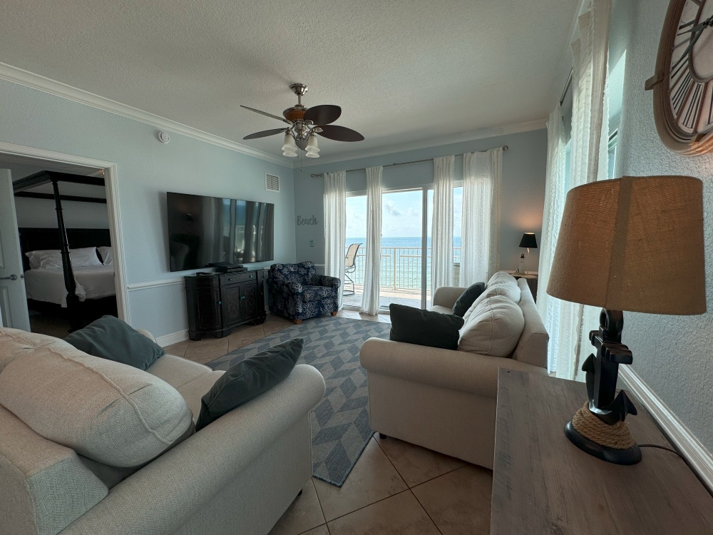 Crystal Shores West 208
