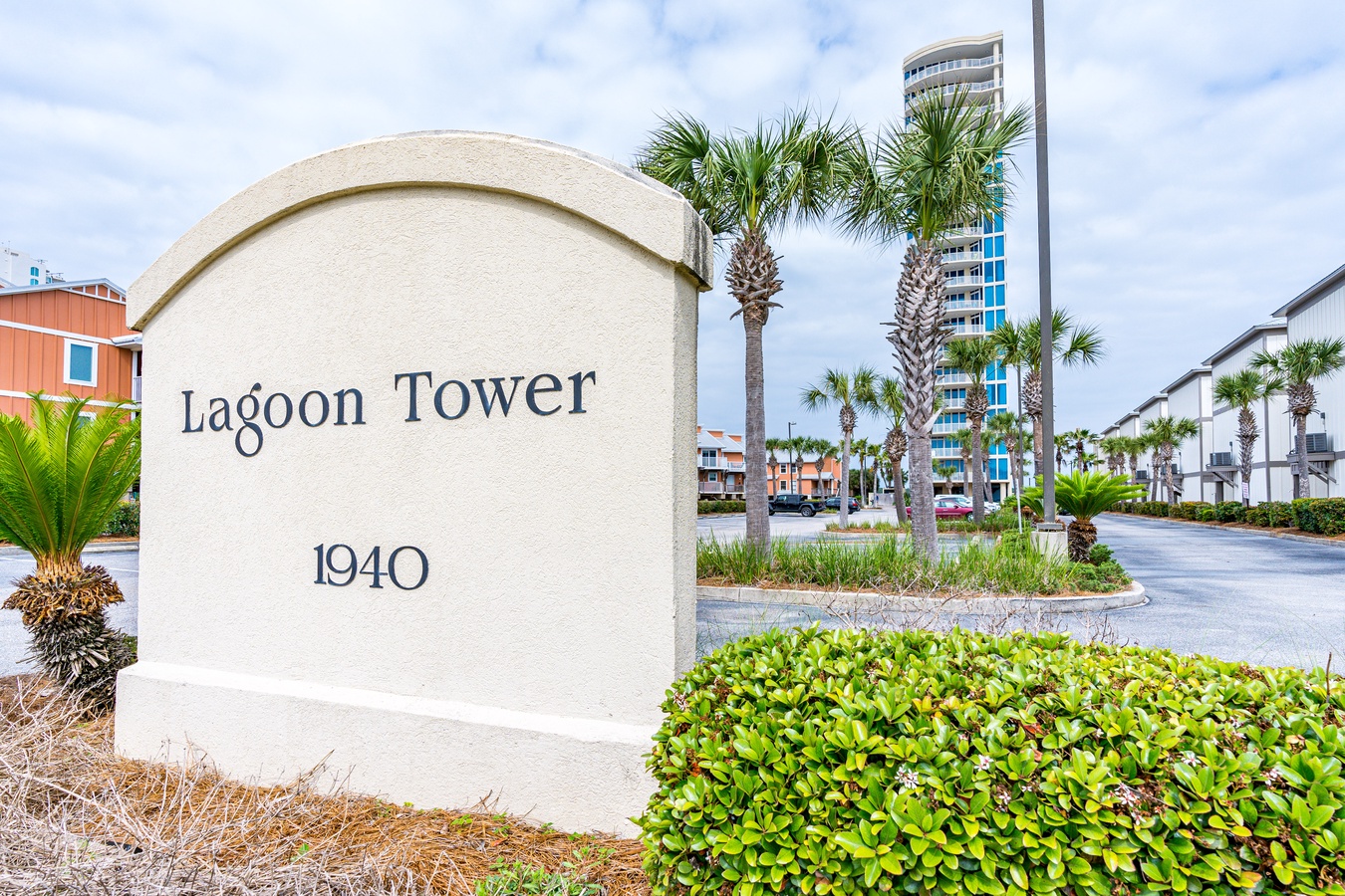 Lagoon Tower 902