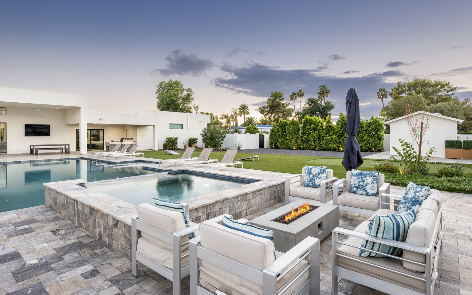 Come enjoy this exquisite home!