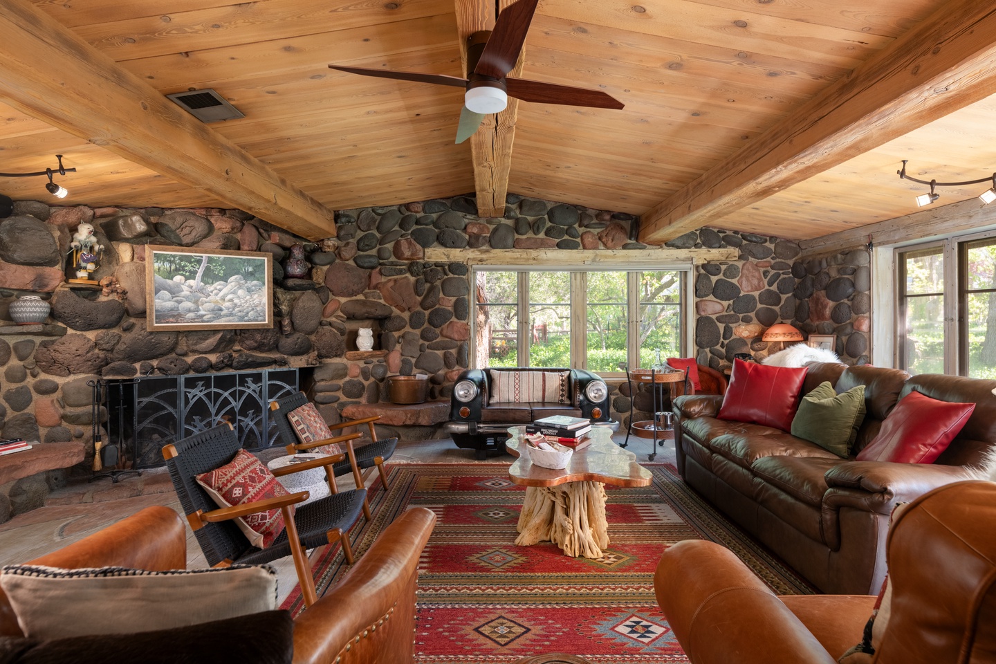 Unique stonewall living room